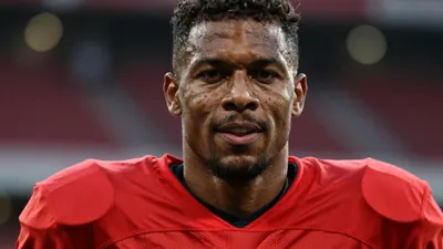 24-year-old central defender Chrislain Matsima remains at FC Augsburg beyond the transfer deadline after a move to...